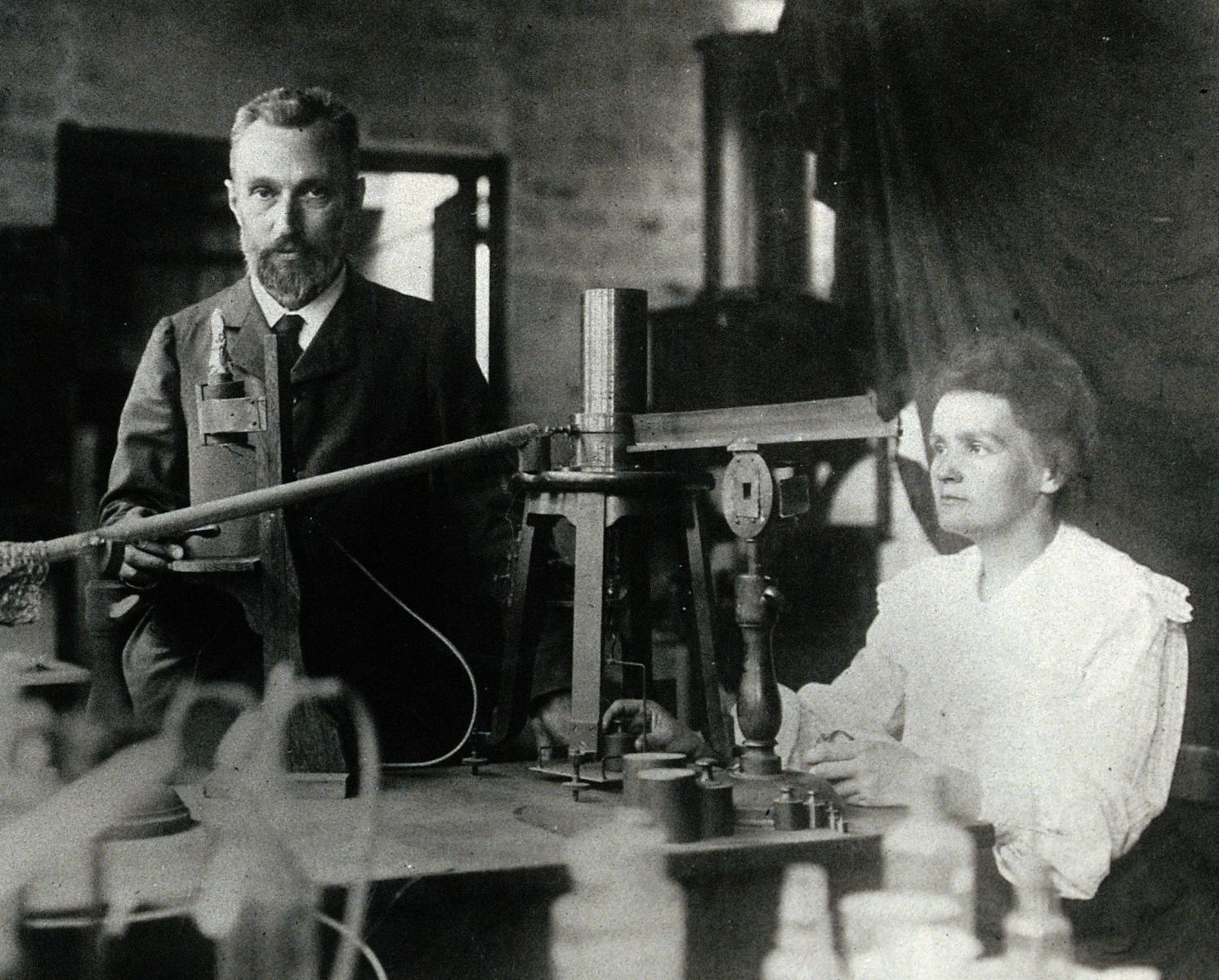 marie-curie-nguoi-phu-nu-lung-danh-2
